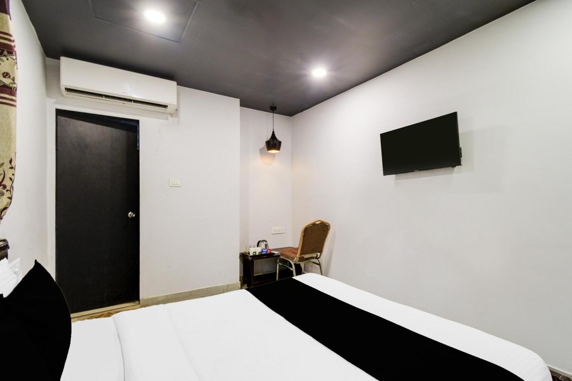 Hotel Super Townhouse Alwal Road Trimulgherry Exterior foto